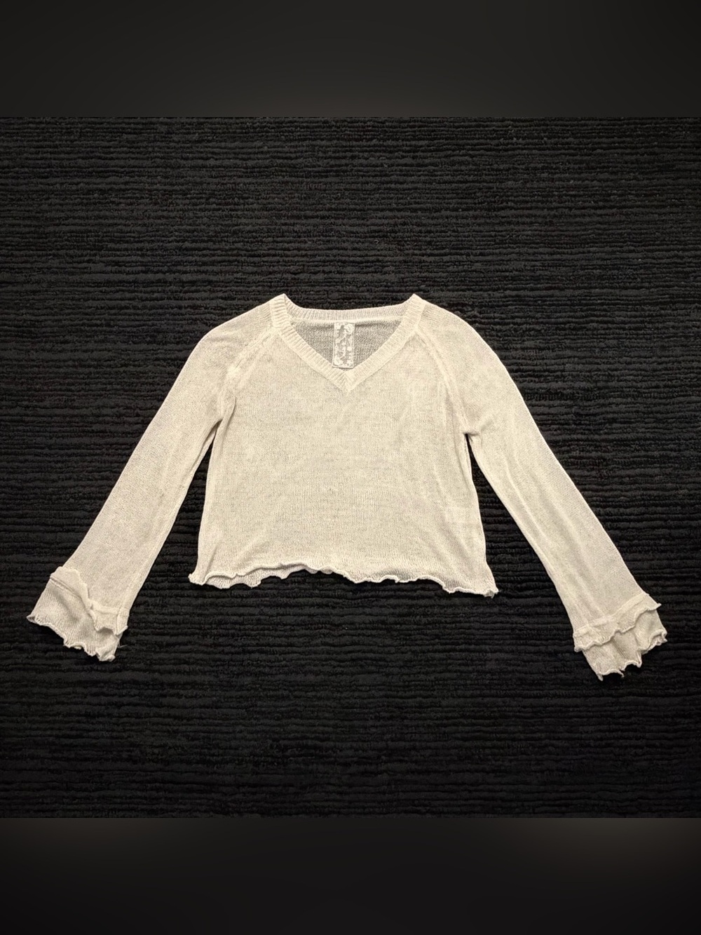 Sadie & Sage open knit v neck lettuce hem sweater top